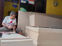 Ironi Pandemi, Pembuat Peti Mati di Tulungagung ini Panen Rezeki