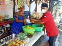 Kampanye Disiplin Prokes, Posko PDIP Surabaya Bagikan Masker dan Hand Sanitazer