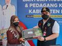 Bupati Kediri Salurkan Bantuan senilai Total Rp4,9 Miliar untuk 8300 UMKM