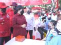 Puan Maharani Tinjau Vaksinasi di Sekolah, Siswa Senang Bisa kembali PTM