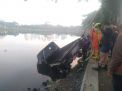 Mobil Pikap yang Ditumpangi Dua ABG Terjun ke Danau Unesa, Satu Tewas Tenggelam