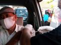 Ratusan Lansia Tulungagung Divaksin Secara Drive Thru