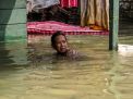 Bangunan Tutupi Saluran , Rumah Warga Surabaya Dibongkar untuk Penanganan Banjir