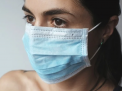 Ternyata yang Kita Lakukan selama Ini Salah! Begini Cara Memakai dan Melepas Masker yang Baik dan Benar