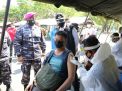 Pasmar 2 Gelar Serbuan Vaksinasi di Kenpark, Wali Kota Eri: Bisa Mempercepat Herd Immunity Warga Surabaya