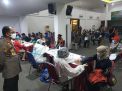 COVID-19 kian Mengganas, Warga Surabaya Rela Antre Vaksinasi bahkan hingga Malam Hari