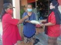 PAC PDI Perjuangan Lakarsantri Gotong Royong Bagikan Beras dan Vitamin