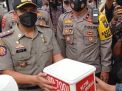 Baca juga : Tolak UMP 2022, Buruh Jatim Saweran Rp700 per Orang untuk Diberikan kepada Gubernur