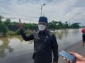 Pantau Banjir di Porong, Pj Bupati: Warga Buang Sampah Sembarangan