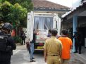 Polisi Kawal Kedatangan 1.240 Vaksin Covid-19 ke Kota Blitar