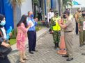 Satgas Covid-19 Bubarkan Kerumunan Massa di Bank BCA