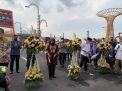Mensos Risma dan Wali Kota Eri Cahyadi Resmikan Jembatan Sawunggaling