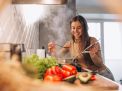 Tips Kuat Puasa Seharian Dimulai dari Sahur, Jangan Panaskan Makanan