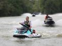Kembangkan Wisata Pesisir, Pemkot Surabaya Beri Bantuan Perahu kepada Nelayan Romokalisari