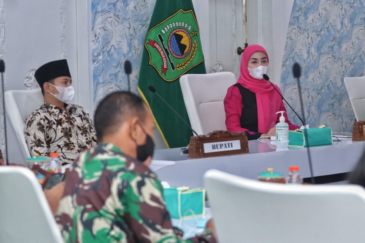 Bupati Trenggalek Gelar Halal Bihalal Daring Bareng Warga Perantau