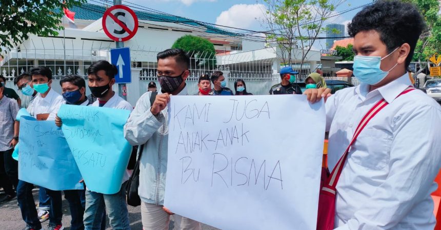 Anak-Anak Bu Risma Protes Pendukung MA yang Laporkan Wali Kota