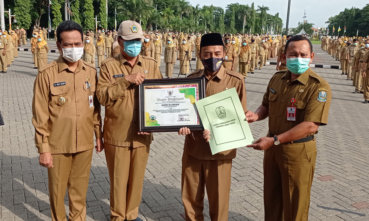4 Sekolah di Gresik Raih Penghargaan Adiwiyata Tingkat Jatim