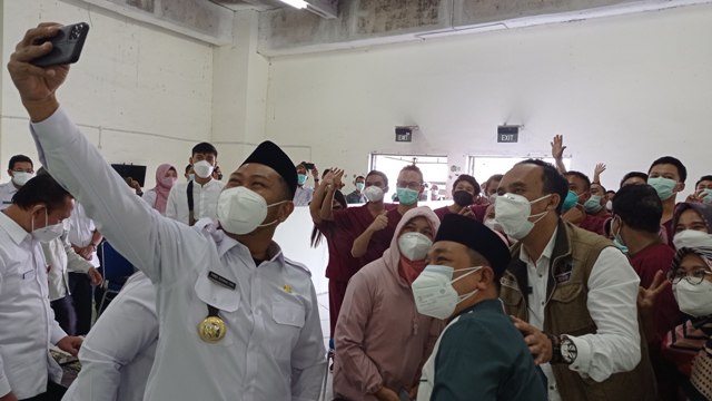 Bupati Teken, Insentif Nakes Covid-19 Gresik Langsung Cair