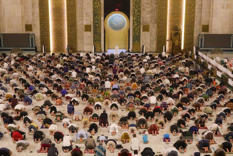 FOTO: Shalat Terawih