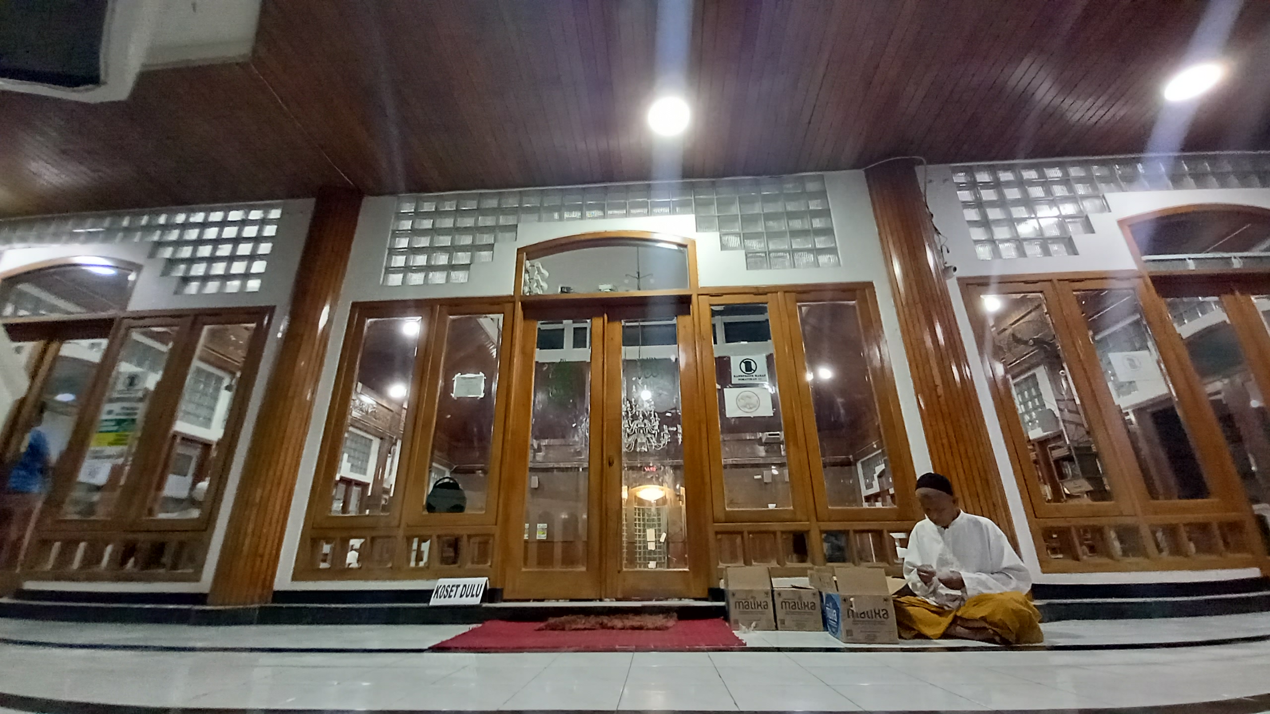 Berdiri 400 Tahun, Masjid Serang Surabaya Punya Keunikan Budaya Arab