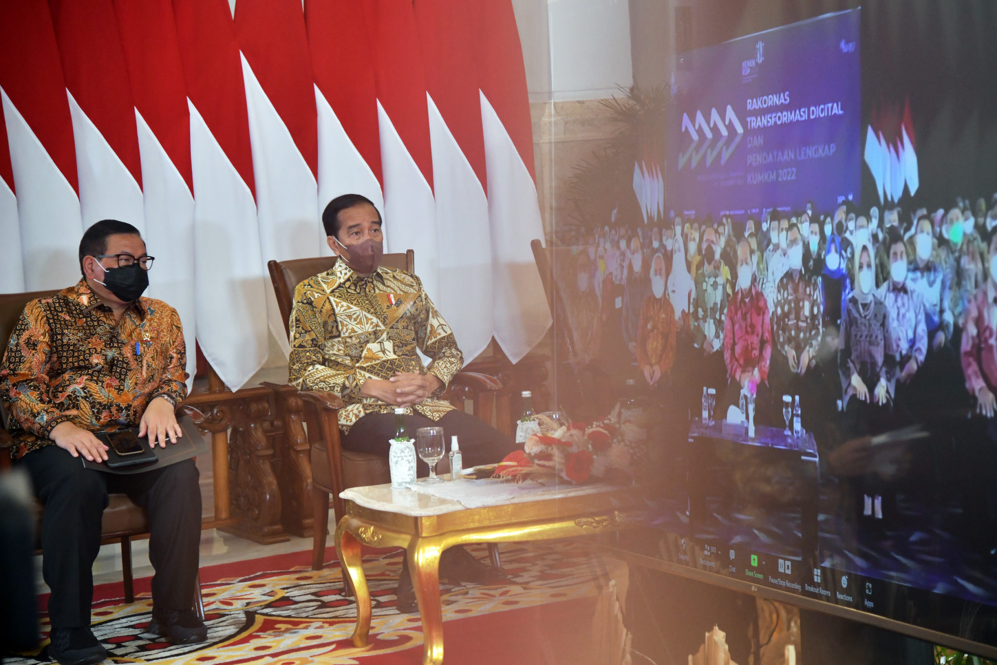 Presiden Jokowi Optimis 20 Juta UMKM Masuk Toko Online pada Tahun 2022 Ini