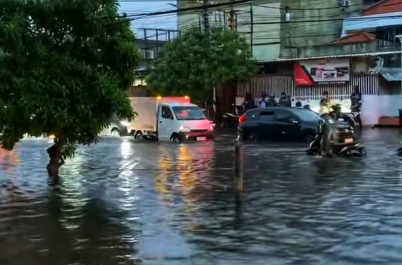 Banjir di Surabaya Masih Belum Bisa Teratasi, Komisi C DPRD Ungkap Penyebabnya