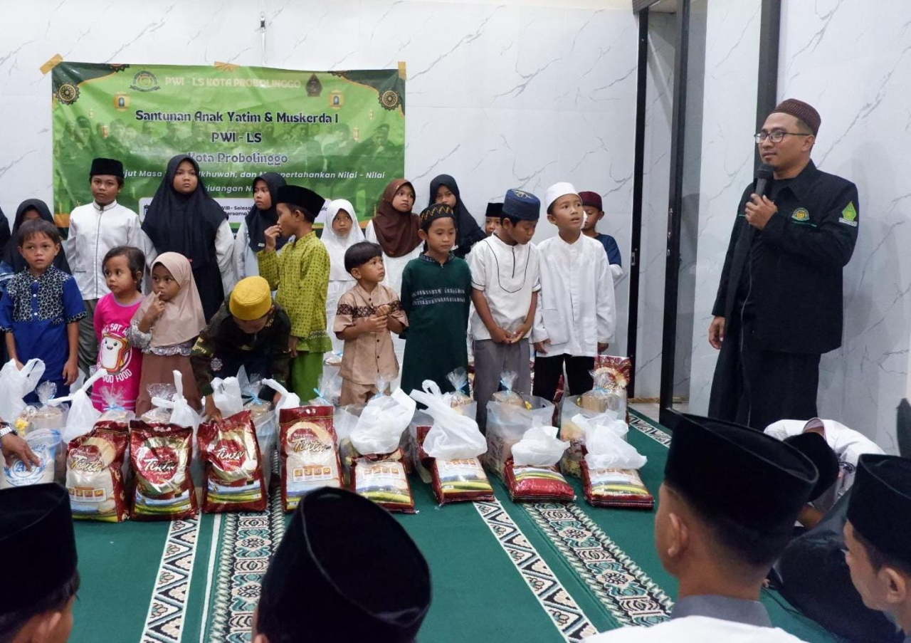 Ramadan, PWI-LS Probolinggo Peduli Anak Yatim: Silaturahmi dan Santunan untuk 20 Anak Yatim