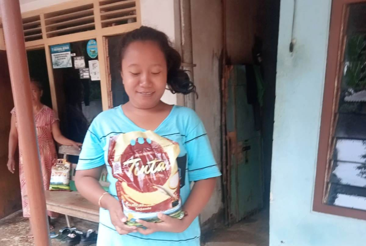 Lewat CSR, CV Graha Papan Lestari Salurkan Paket Beras kepada Warga Probolinggo di Bulan Ramadan