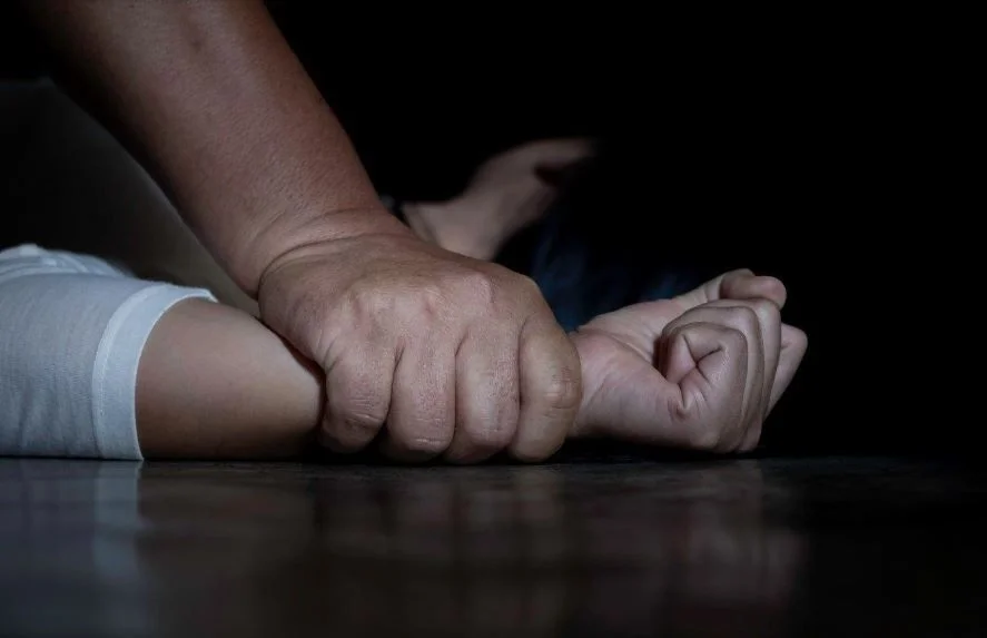 Diduga Cabuli Anak Tiri, Polda Jatim Tangkap Mantan Ketua Ormas di Surabaya