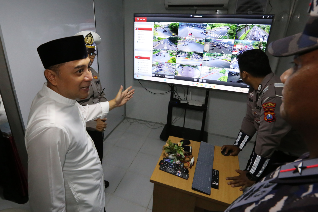 Wali Kota Eri Cahyadi Apresiasi Kesiapan Pos PAM Surabaya Jelang Lebaran 2025