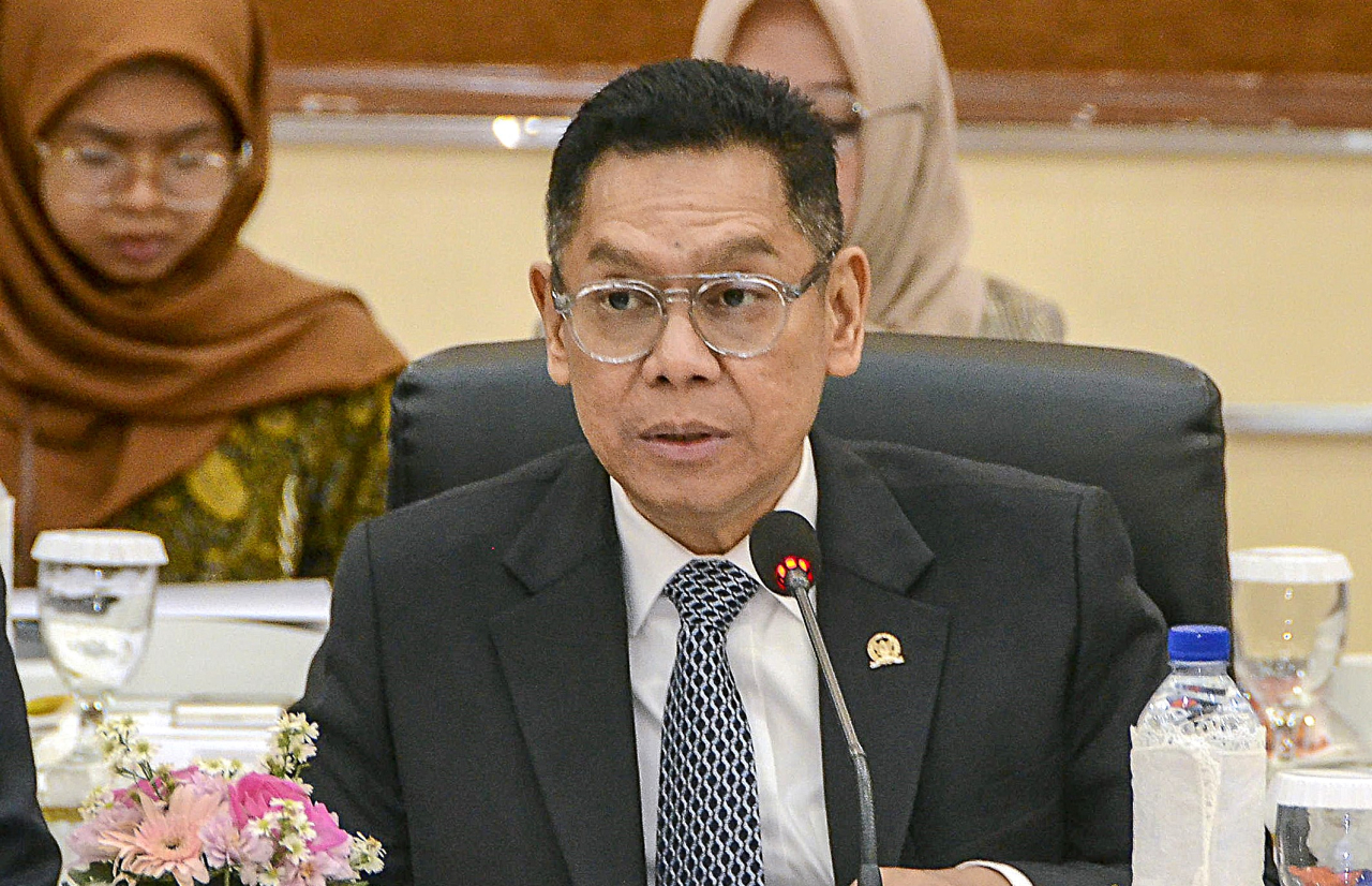 Sikapi Kebijakan Tarif Resiprokal AS, Wakil Ketua DPR Adies Kadir Minta Pemerintah Lakukan Mitigasi