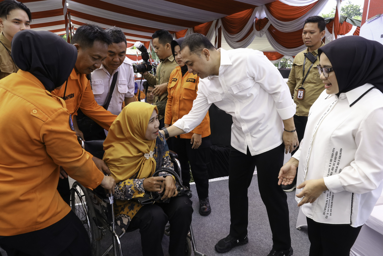 Halal Bihalal Bersama 8.000 Guru Surabaya, Eri Cahyadi Ingatkan soal Sistem Penerimaan Murid Baru