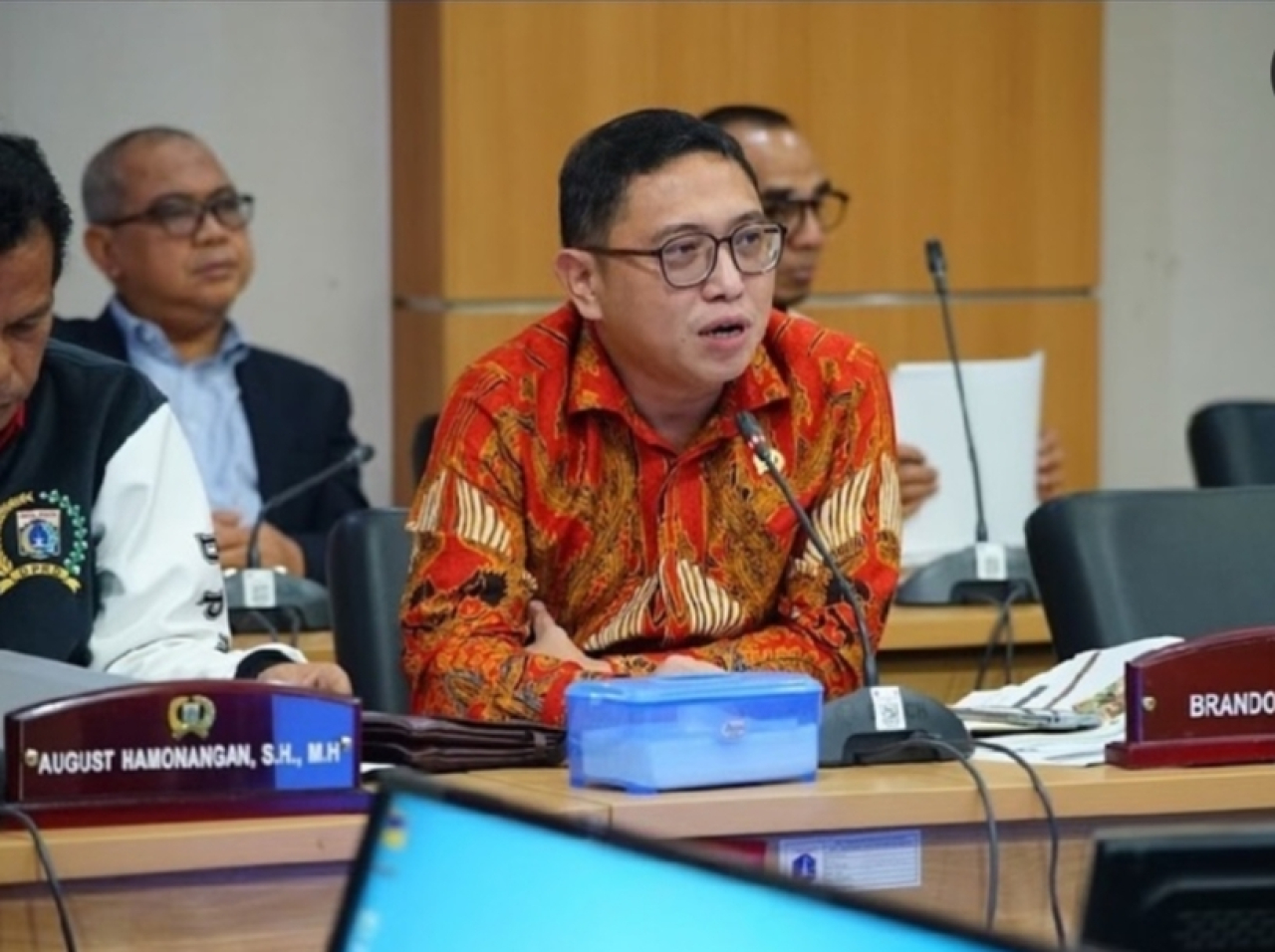 Gubenur Pramono Turunkan Tarif BBM untuk Warga Jakarta, PDIP: Dispenda Wajib Kawal