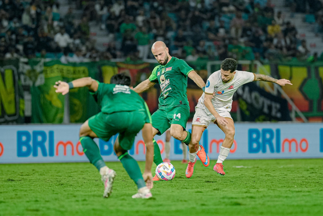 10 Pemain Persebaya Kalahkan Madura United, Flavio Silva Jadi Pahlawan 