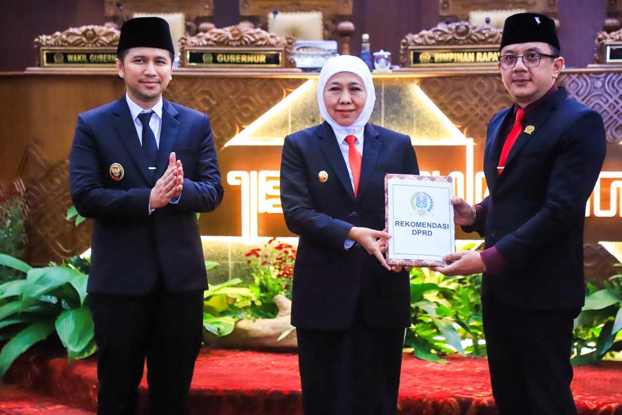 Hasil Survei: Warga Jawa Timur Puas Kinerja 100 Hari Pertama Khofifah-Emil