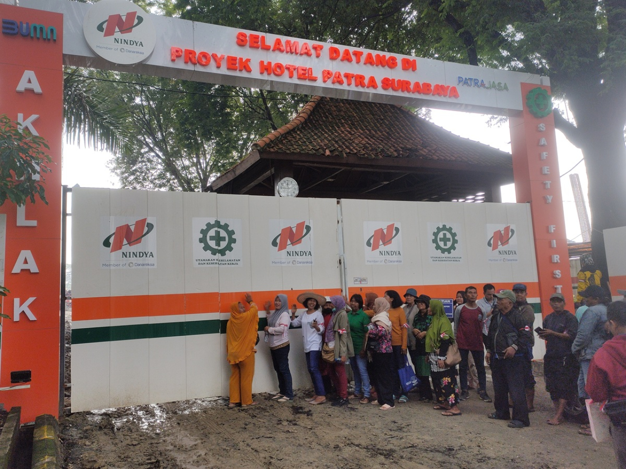 Warga Pulosari Surabaya vs PT. Patra Jasa, Majelis Hakim Gelar Pemeriksaan di Obyek Sengketa