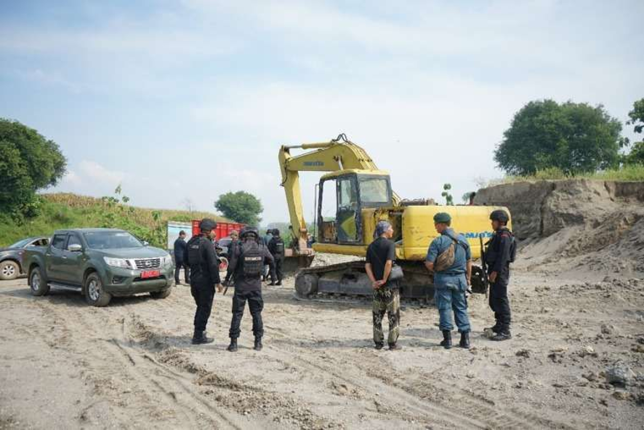 Kemenhut Hentikan Pertambangan Ilegal Dua Lokasi di Jawa Timur