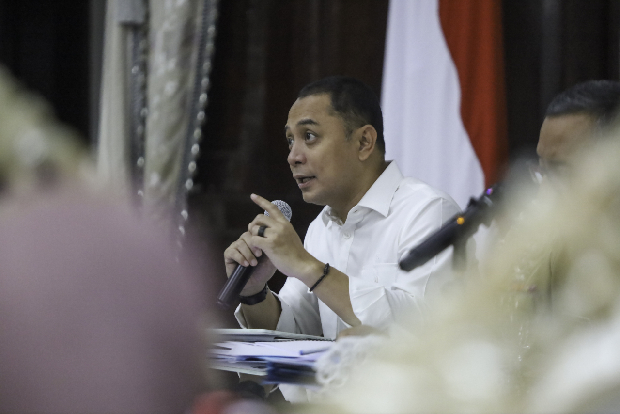 Wali Kota Eri Cahyadi Gratiskan Penerbitan Surat Sehat untuk Pelajar Surabaya Daftar SMK