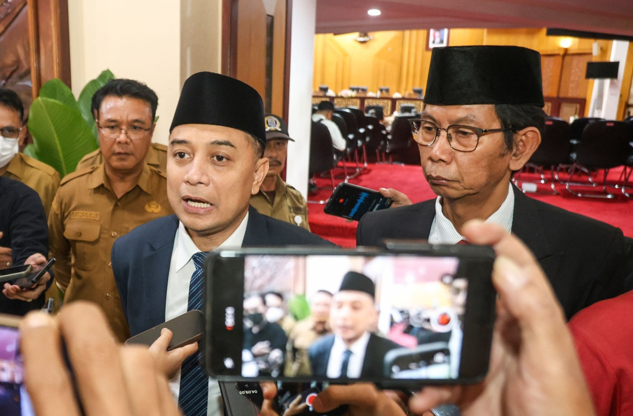 Tak Hanya Toko Modern, Pemkot Surabaya Juga Tertibkan Izin Parkir di Rumah Makan