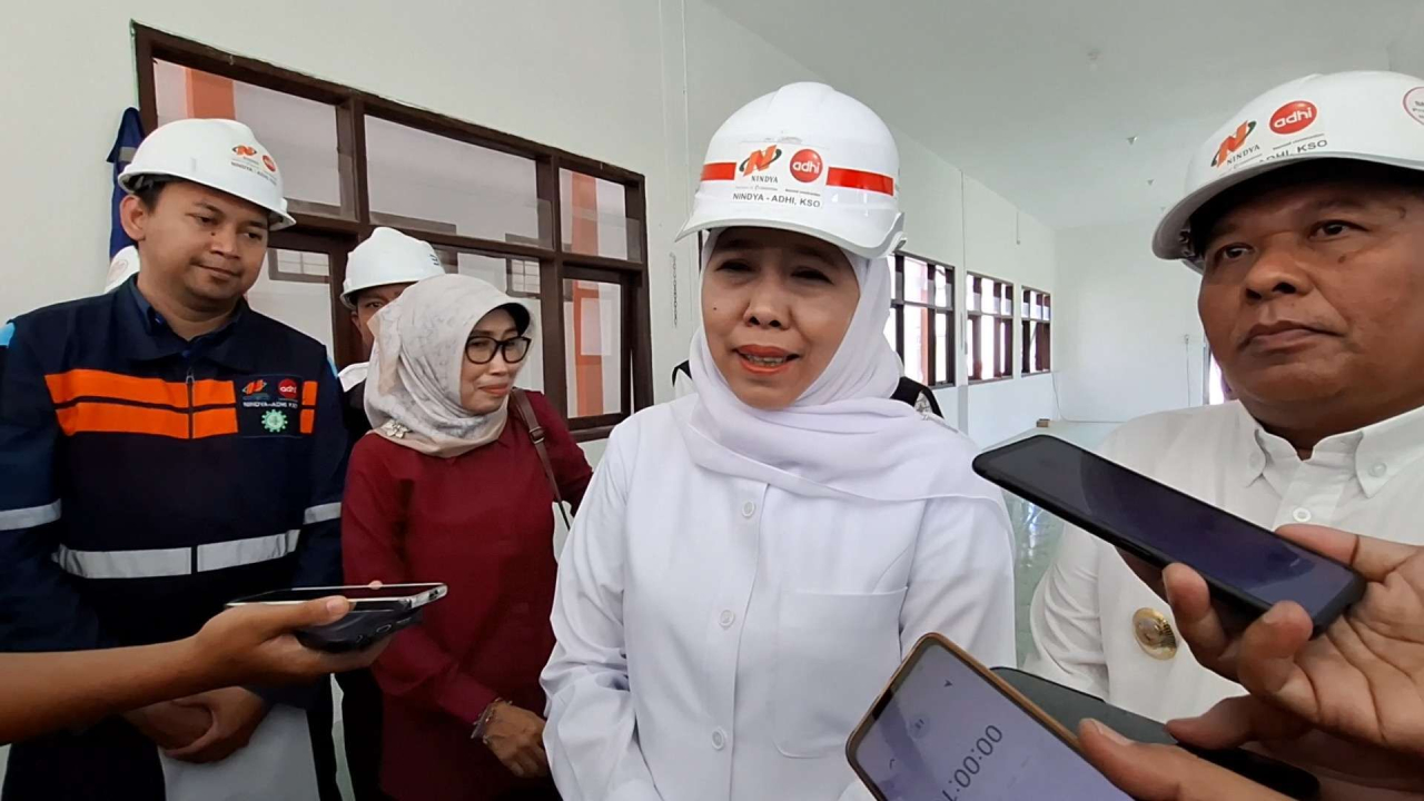 Kasus Dana Hibah, Gubernur Khofifah Tunggu Panggilan KPK