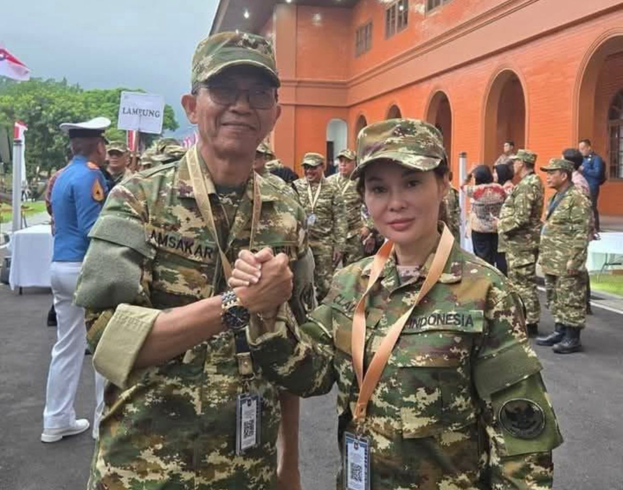 Walikota Batam Amsakar Ahmad dan Li Claudia Chandra