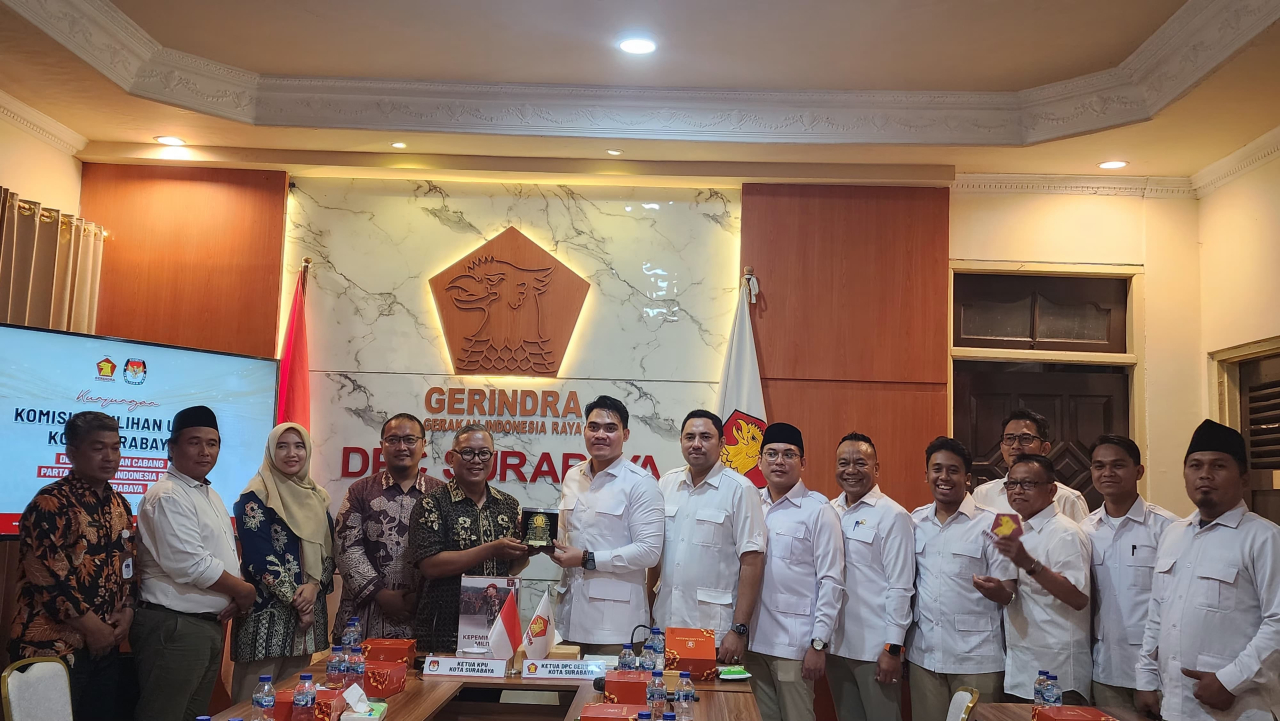 Ketua DPC Gerindra Surabaya, Cahyo Harjo Prakoso menyambut kunjungan KPU Surabaya