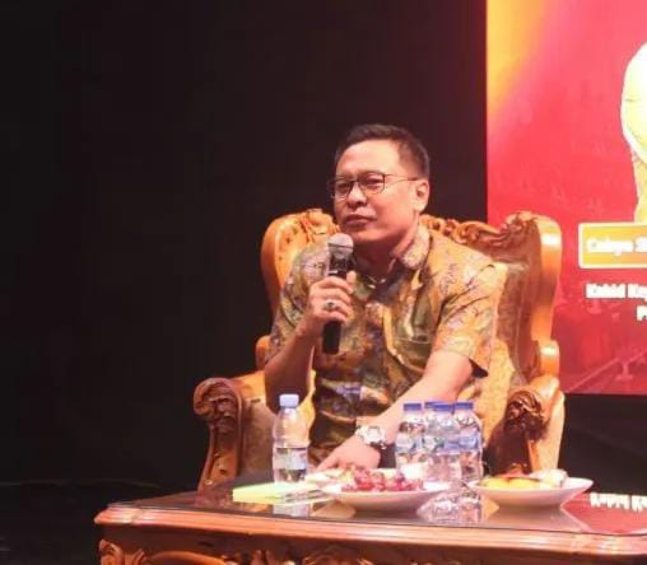 Wakil Ketua DPRD Kota Surabaya, Arif Fathoni