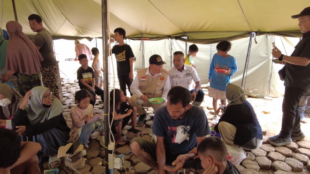 Anggota DPR RI Dapil Jawa Timur I Fraksi Gerindra, Ir. H. Bambang Haryo Soekartono (BHS), meninjau lokasi bencana di Aceh Tamiang