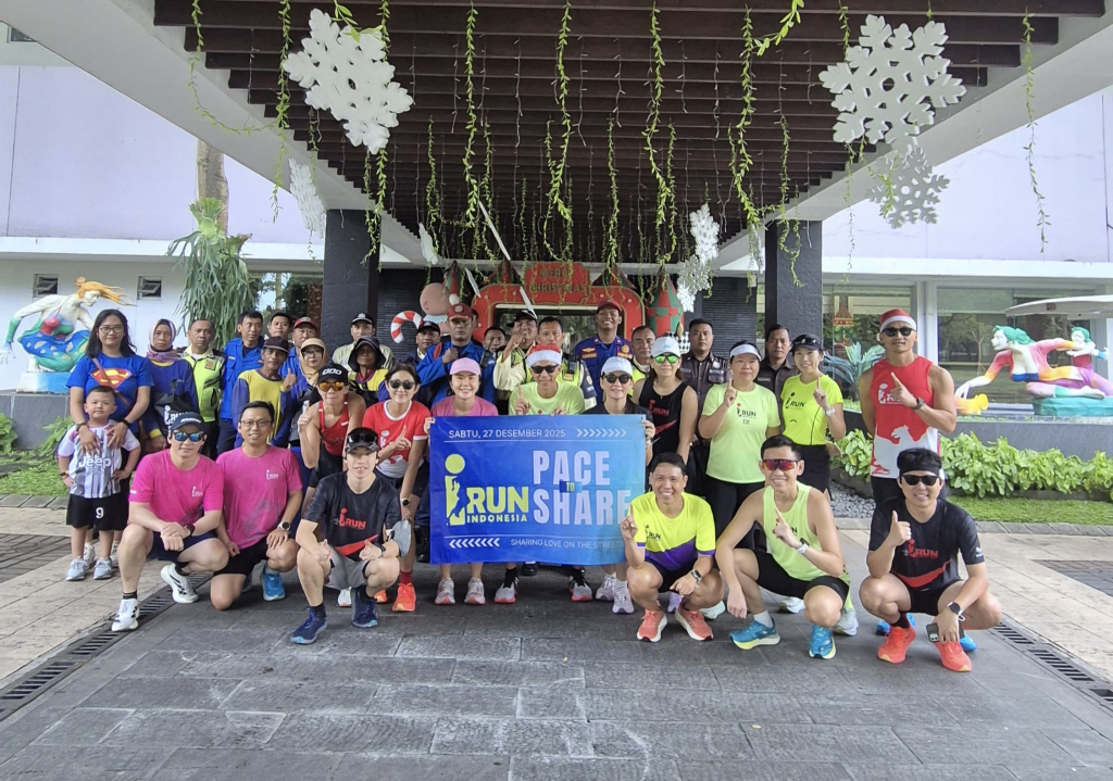 Komunitas Irun Surabaya berbagi peringati hari raya natal