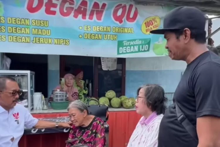 Nenek Elisa