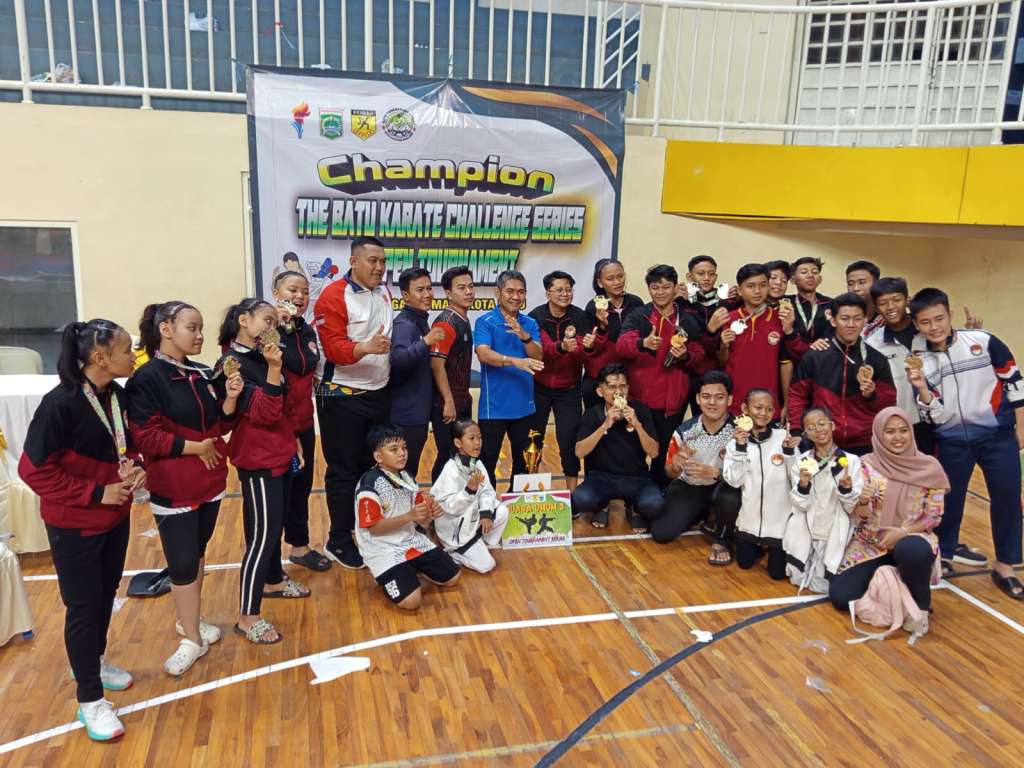 Shokaido Surabaya tampil dominan dalam ajang The Batu Karate Challenge Series 2025