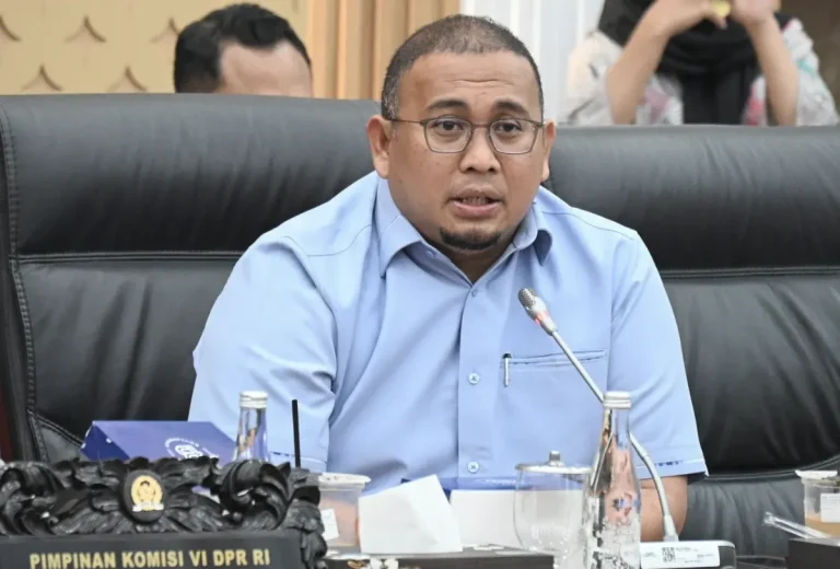 Baca juga : Komisi VI DPR Soroti Pembentukan Holding Hotel BUMN