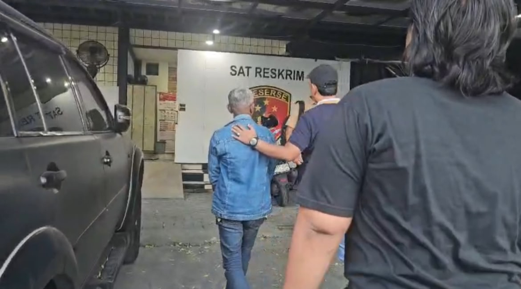 warga Jalan Ikan Dorang, Surabaya, akhirnya berhasil diamankan oleh Patroli Siber Unit Reaksi Cepat Satreskrim Polres Pelabuhan Tanjung Perak
