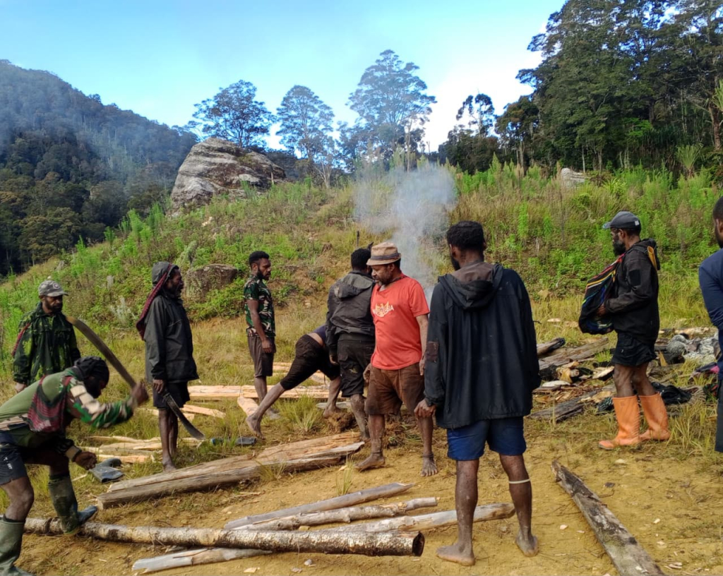 Suasana Distrik Melagi, Kabupaten Lanny Jaya, setelah sebuah ledakan yang terjadi di kawasan Kampung Toemalo